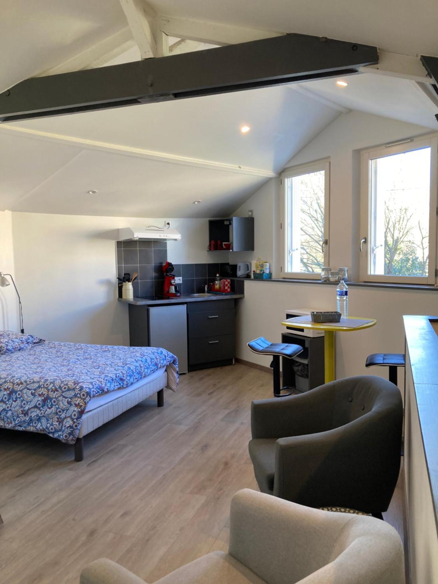 Studio Cosy Коньяк Экстерьер фото